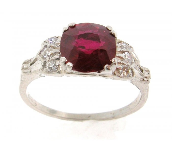 Vintage Ruby Gold Ring