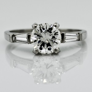 Classic Engagement Diamond Ring