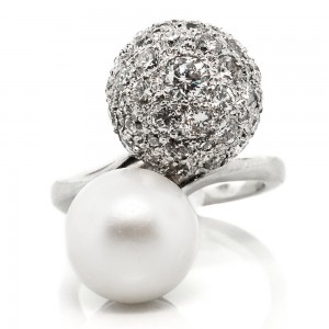 By Pass Diamond Ball & Pearl Ring