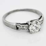 Classic Engagement Diamond Ring